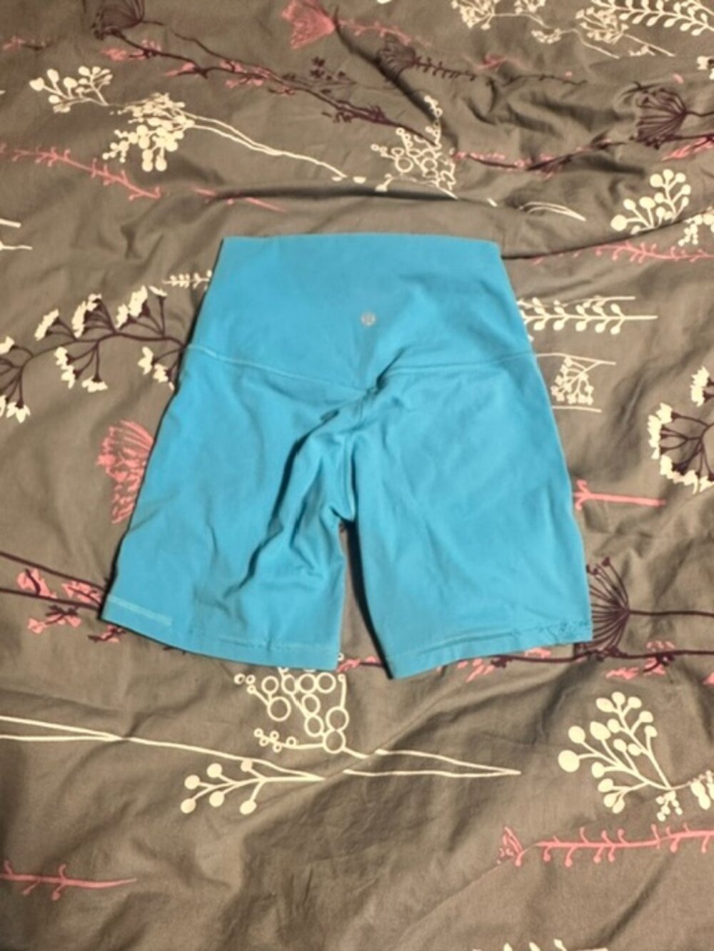 Lululemon size 4 align shorts